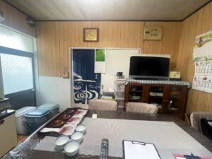 Before テレビ台と建具側