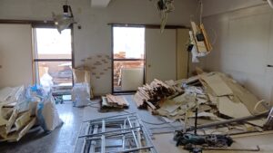 LDK解体時の廃材(大量!)です