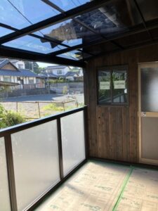 屋根を設置しました